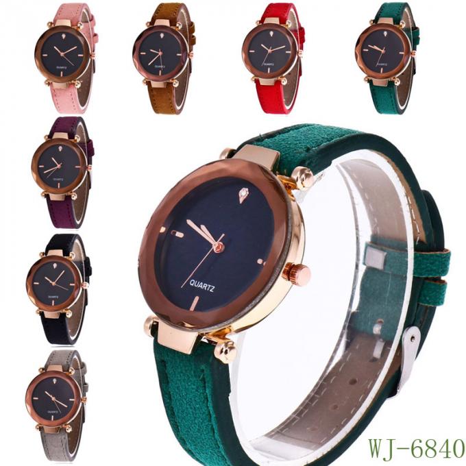 WJ-7431 el último estilo caliente de Alibaba de moda y lujoso con el estilo chino de muchos reloj femenino barato de la correa del color